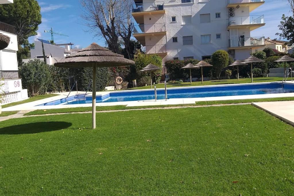 Апартаменти Apartamento En La Milla De Oro, A 100M De La Playa Марбелья Екстер'єр фото